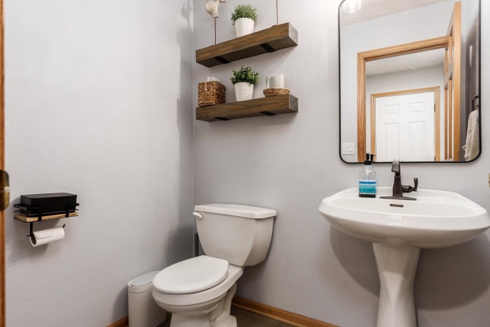 4621 Lindbloom, CHERRY VALLEY, Illinois 61016, 4 Bedrooms Bedrooms, ,3 BathroomsBathrooms,House,For Sale,Lindbloom,202506954