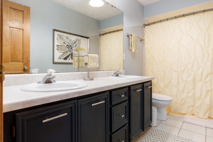 4621 Lindbloom, CHERRY VALLEY, Illinois 61016, 4 Bedrooms Bedrooms, ,3 BathroomsBathrooms,House,For Sale,Lindbloom,202506954