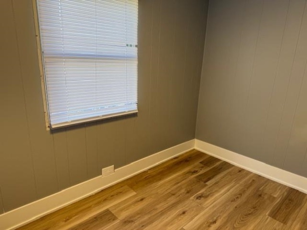 303 LORRAINE DRIVE, FREEPORT, Illinois 61032, 4 Bedrooms Bedrooms, ,1 BathroomBathrooms,House,For Sale,LORRAINE DRIVE,202507257