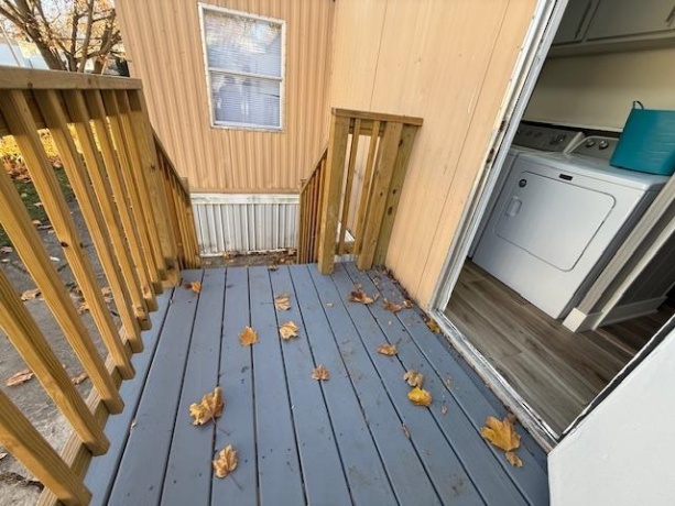 303 LORRAINE DRIVE, FREEPORT, Illinois 61032, 4 Bedrooms Bedrooms, ,1 BathroomBathrooms,House,For Sale,LORRAINE DRIVE,202507257