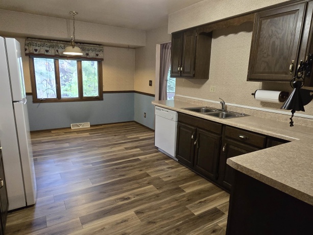 5563 Palisades, ROCKFORD, Illinois 61109, 3 Bedrooms Bedrooms, ,2 BathroomsBathrooms,House,For Sale,Palisades,202507258