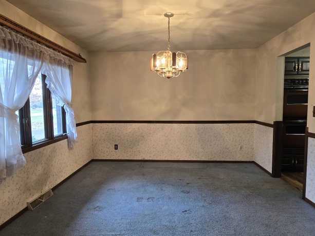 5563 Palisades, ROCKFORD, Illinois 61109, 3 Bedrooms Bedrooms, ,2 BathroomsBathrooms,House,For Sale,Palisades,202507258