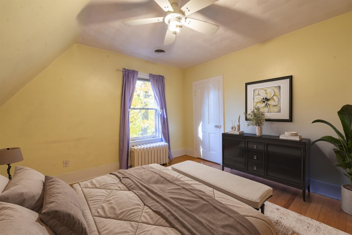 933 Stephenson, FREEPORT, Illinois 61032, 3 Bedrooms Bedrooms, ,2 BathroomsBathrooms,House,For Sale,Stephenson,202507013