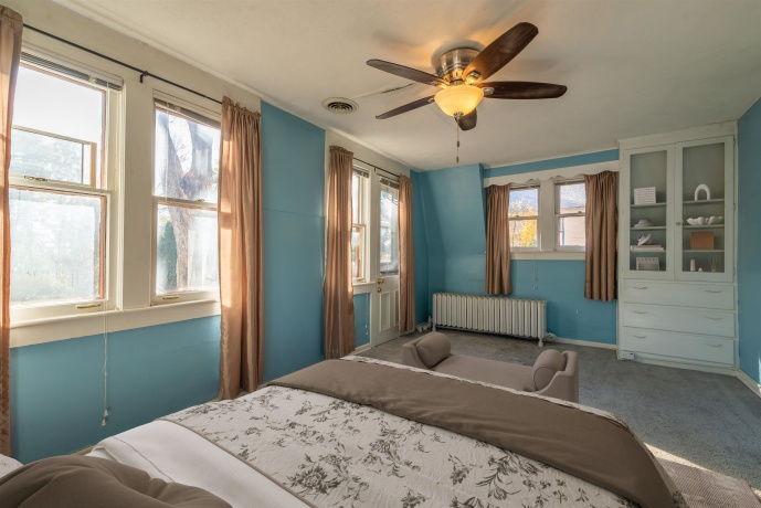 933 Stephenson, FREEPORT, Illinois 61032, 3 Bedrooms Bedrooms, ,2 BathroomsBathrooms,House,For Sale,Stephenson,202507013