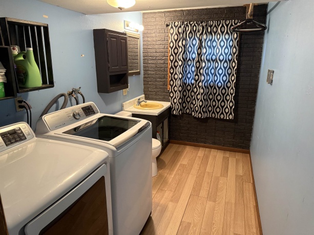 3237 Carthage, FREEPORT, Illinois 61032, 3 Bedrooms Bedrooms, ,1 BathroomBathrooms,House,For Sale,Carthage,202507259