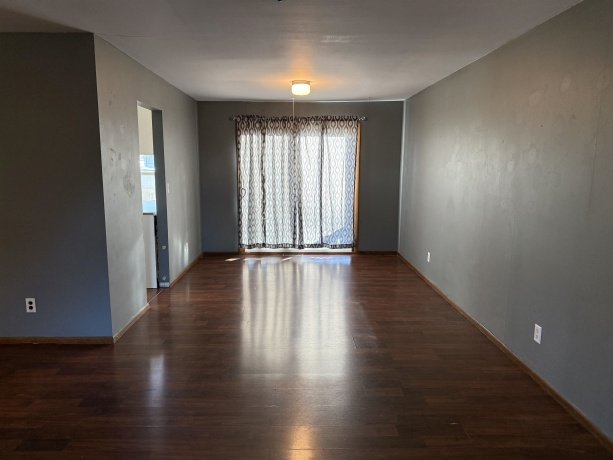 3237 Carthage, FREEPORT, Illinois 61032, 3 Bedrooms Bedrooms, ,1 BathroomBathrooms,House,For Sale,Carthage,202507259