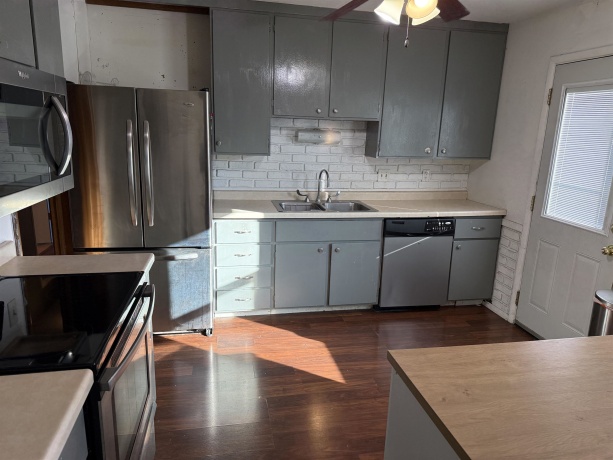 3237 Carthage, FREEPORT, Illinois 61032, 3 Bedrooms Bedrooms, ,1 BathroomBathrooms,House,For Sale,Carthage,202507259