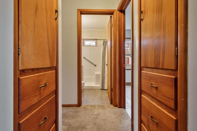 211 HANCOCK, BELVIDERE, Illinois 61008, 2 Bedrooms Bedrooms, ,1 BathroomBathrooms,House,For Sale,HANCOCK,202507262