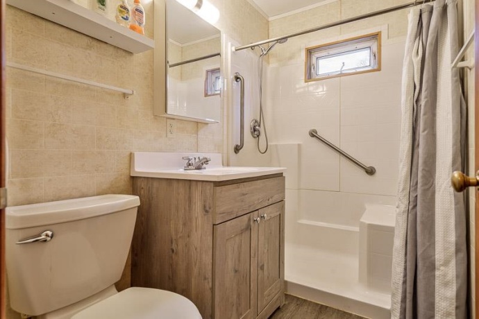 211 HANCOCK, BELVIDERE, Illinois 61008, 2 Bedrooms Bedrooms, ,1 BathroomBathrooms,House,For Sale,HANCOCK,202507262