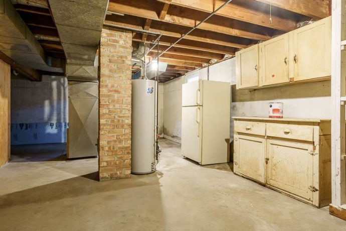 211 HANCOCK, BELVIDERE, Illinois 61008, 2 Bedrooms Bedrooms, ,1 BathroomBathrooms,House,For Sale,HANCOCK,202507262