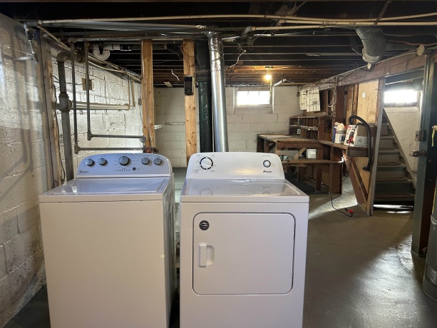 7643 Rogers, MACHESNEY PARK, Illinois 61115, 3 Bedrooms Bedrooms, ,1 BathroomBathrooms,House,For Sale,Rogers,202507264