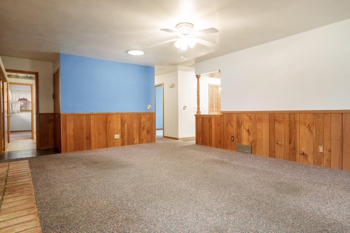 5802 CLARENDON, ROCKFORD, Illinois 61114, 3 Bedrooms Bedrooms, ,2 BathroomsBathrooms,House,For Sale,CLARENDON,202507265