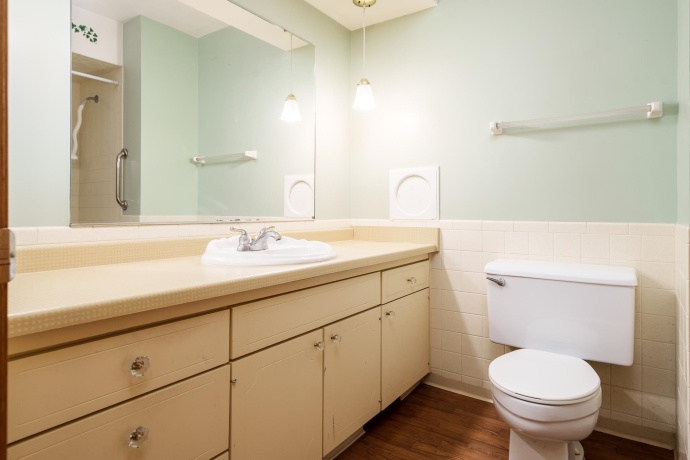 5802 CLARENDON, ROCKFORD, Illinois 61114, 3 Bedrooms Bedrooms, ,2 BathroomsBathrooms,House,For Sale,CLARENDON,202507265