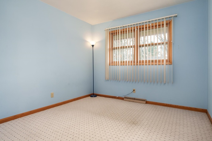 5802 CLARENDON, ROCKFORD, Illinois 61114, 3 Bedrooms Bedrooms, ,2 BathroomsBathrooms,House,For Sale,CLARENDON,202507265