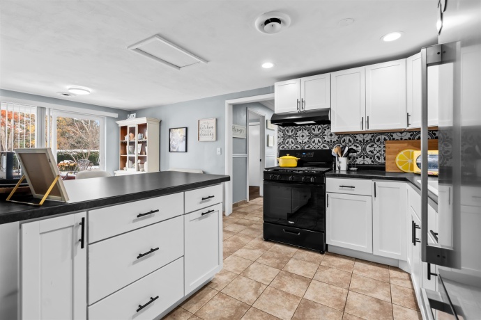 3737 Mill, CHERRY VALLEY, Illinois 61016, 2 Bedrooms Bedrooms, ,1 BathroomBathrooms,House,For Sale,Mill,202507068