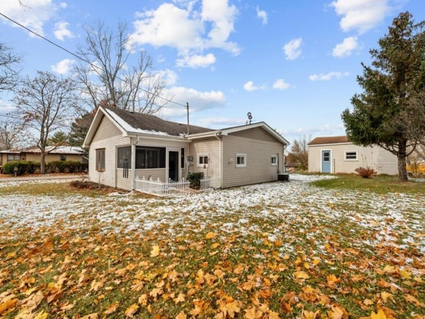 3737 Mill, CHERRY VALLEY, Illinois 61016, 2 Bedrooms Bedrooms, ,1 BathroomBathrooms,House,For Sale,Mill,202507068