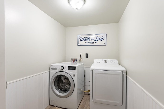 2015 OREGON, ROCKFORD, Illinois 61108, 3 Bedrooms Bedrooms, ,1 BathroomBathrooms,House,For Sale,OREGON,202507126