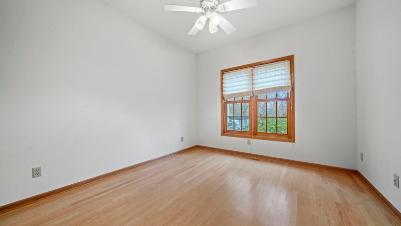 606 Slippery Rock, DIXON, Illinois 61021, 3 Bedrooms Bedrooms, ,3 BathroomsBathrooms,House,For Sale,Slippery Rock,202507272