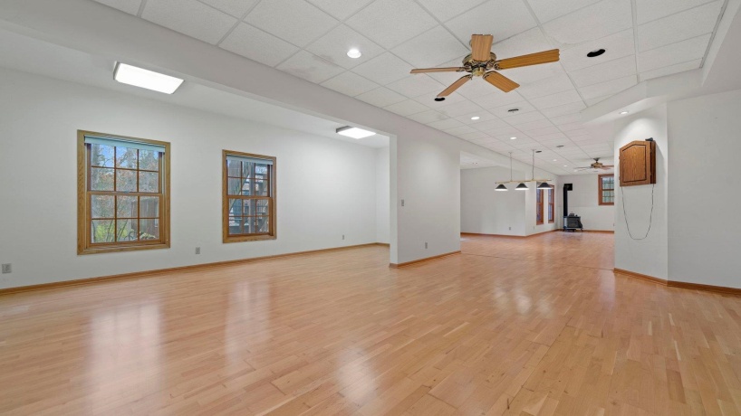 606 Slippery Rock, DIXON, Illinois 61021, 3 Bedrooms Bedrooms, ,3 BathroomsBathrooms,House,For Sale,Slippery Rock,202507272