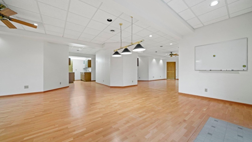 606 Slippery Rock, DIXON, Illinois 61021, 3 Bedrooms Bedrooms, ,3 BathroomsBathrooms,House,For Sale,Slippery Rock,202507272