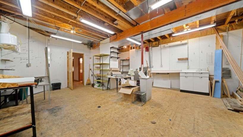 606 Slippery Rock, DIXON, Illinois 61021, 3 Bedrooms Bedrooms, ,3 BathroomsBathrooms,House,For Sale,Slippery Rock,202507272