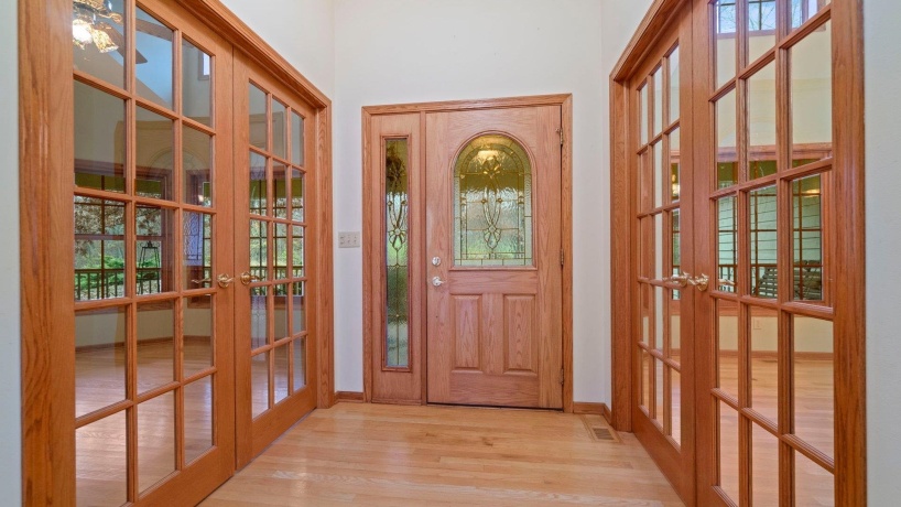 606 Slippery Rock, DIXON, Illinois 61021, 3 Bedrooms Bedrooms, ,3 BathroomsBathrooms,House,For Sale,Slippery Rock,202507272