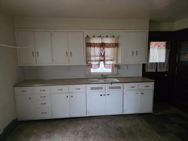 21 Dexter, FREEPORT, Illinois 61032, ,2 Units,For Sale,Dexter,202507276