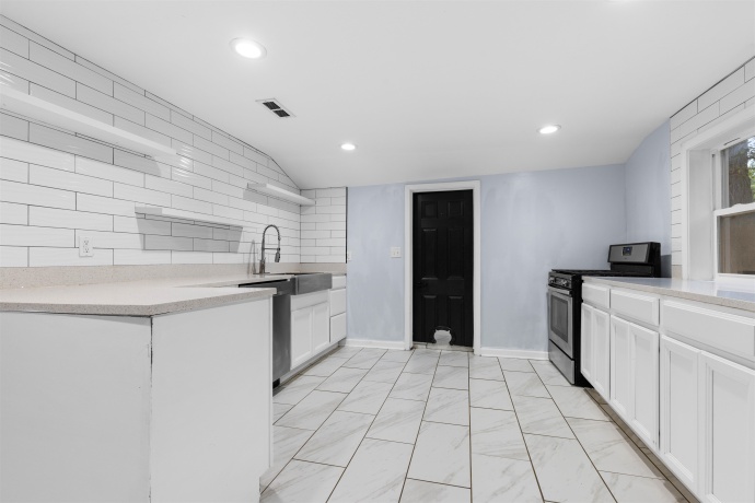 6681 42nd, ROCKFORD, Illinois 61109, 4 Bedrooms Bedrooms, ,2 BathroomsBathrooms,House,For Sale,42nd,202505965