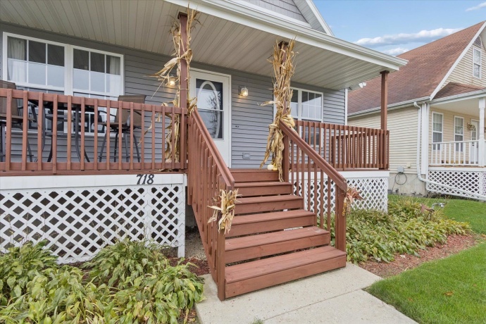 718 Prospect, KIRKLAND, Illinois 60146, 2 Bedrooms Bedrooms, ,1 BathroomBathrooms,House,For Sale,Prospect,202507274