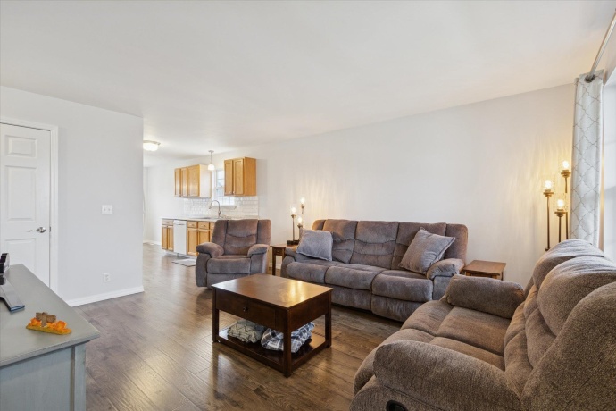 718 Prospect, KIRKLAND, Illinois 60146, 2 Bedrooms Bedrooms, ,1 BathroomBathrooms,House,For Sale,Prospect,202507274