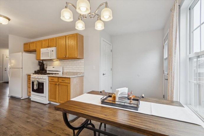 718 Prospect, KIRKLAND, Illinois 60146, 2 Bedrooms Bedrooms, ,1 BathroomBathrooms,House,For Sale,Prospect,202507274