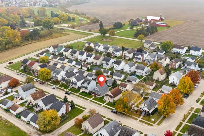 718 Prospect, KIRKLAND, Illinois 60146, 2 Bedrooms Bedrooms, ,1 BathroomBathrooms,House,For Sale,Prospect,202507274