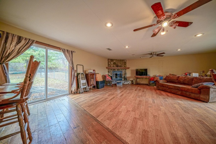 8330 Kishwaukee, STILLMAN VALLEY, Illinois 61084, 3 Bedrooms Bedrooms, ,1 BathroomBathrooms,House,For Sale,Kishwaukee,202507277