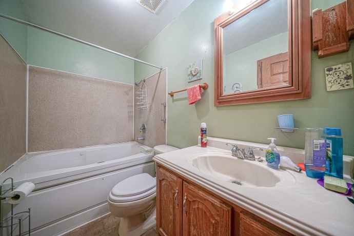 8330 Kishwaukee, STILLMAN VALLEY, Illinois 61084, 3 Bedrooms Bedrooms, ,1 BathroomBathrooms,House,For Sale,Kishwaukee,202507277