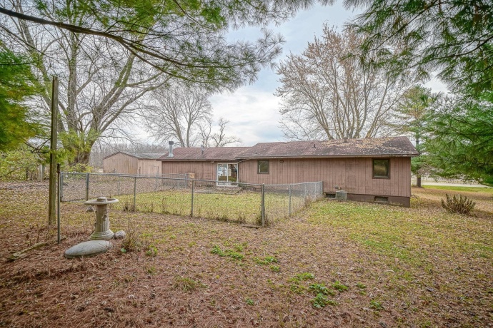 8330 Kishwaukee, STILLMAN VALLEY, Illinois 61084, 3 Bedrooms Bedrooms, ,1 BathroomBathrooms,House,For Sale,Kishwaukee,202507277