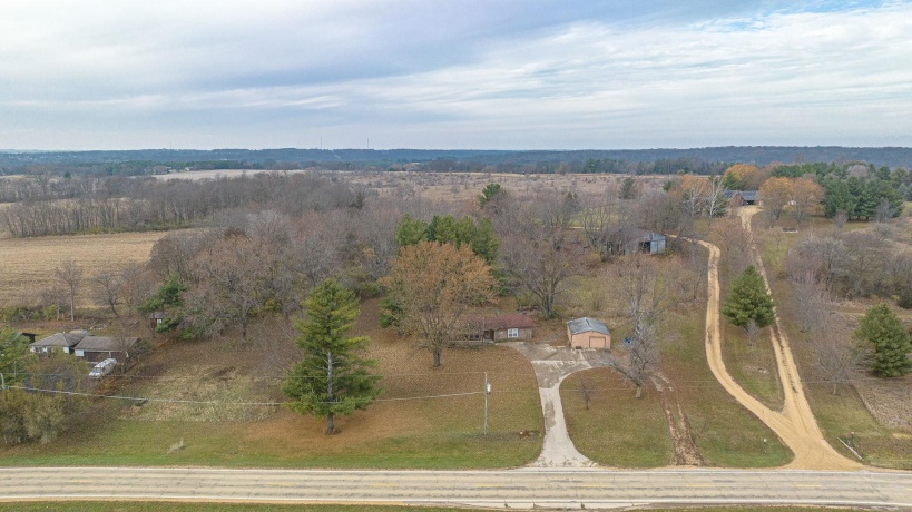 8330 Kishwaukee, STILLMAN VALLEY, Illinois 61084, 3 Bedrooms Bedrooms, ,1 BathroomBathrooms,House,For Sale,Kishwaukee,202507277