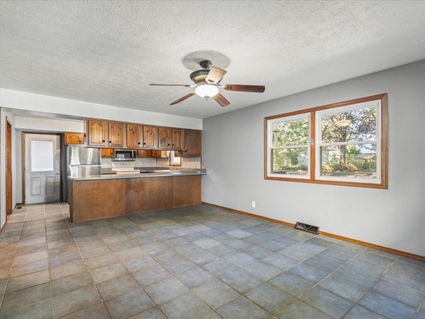 2910 19th, ROCKFORD, Illinois 61108, 4 Bedrooms Bedrooms, ,1 BathroomBathrooms,House,For Sale,19th,202506262