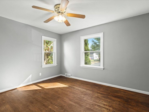 2910 19th, ROCKFORD, Illinois 61108, 4 Bedrooms Bedrooms, ,1 BathroomBathrooms,House,For Sale,19th,202506262