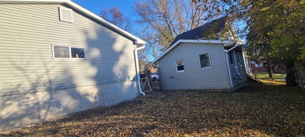 507 Lester, MOUNT CARROLL, Illinois 61053, 3 Bedrooms Bedrooms, ,2 BathroomsBathrooms,House,For Sale,Lester,202507280