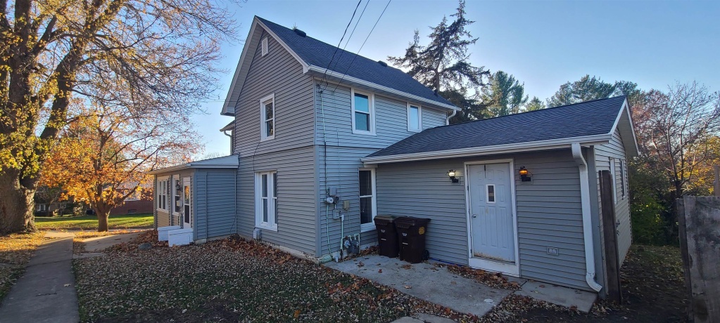 507 Lester, MOUNT CARROLL, Illinois 61053, 3 Bedrooms Bedrooms, ,2 BathroomsBathrooms,House,For Sale,Lester,202507280