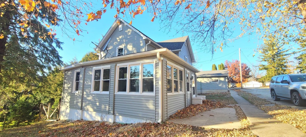 507 Lester, MOUNT CARROLL, Illinois 61053, 3 Bedrooms Bedrooms, ,2 BathroomsBathrooms,House,For Sale,Lester,202507280