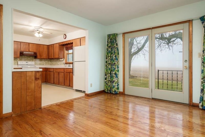 1993 Bolton, FREEPORT, Illinois 61032, 3 Bedrooms Bedrooms, ,1 BathroomBathrooms,House,For Sale,Bolton,202507281