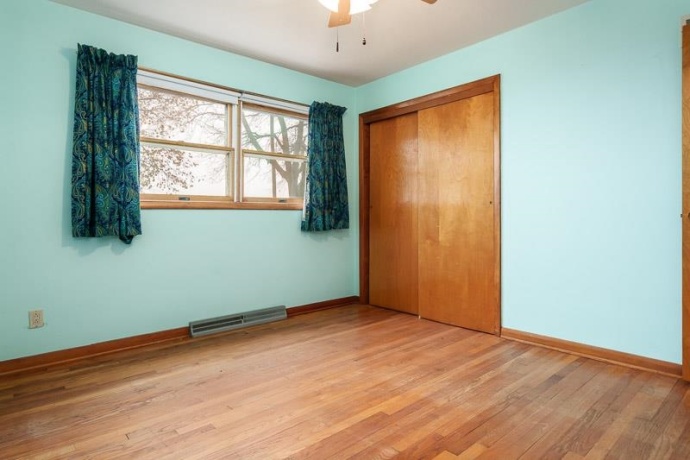 1993 Bolton, FREEPORT, Illinois 61032, 3 Bedrooms Bedrooms, ,1 BathroomBathrooms,House,For Sale,Bolton,202507281