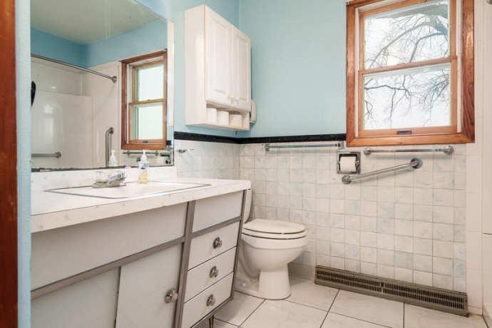 1993 Bolton, FREEPORT, Illinois 61032, 3 Bedrooms Bedrooms, ,1 BathroomBathrooms,House,For Sale,Bolton,202507281