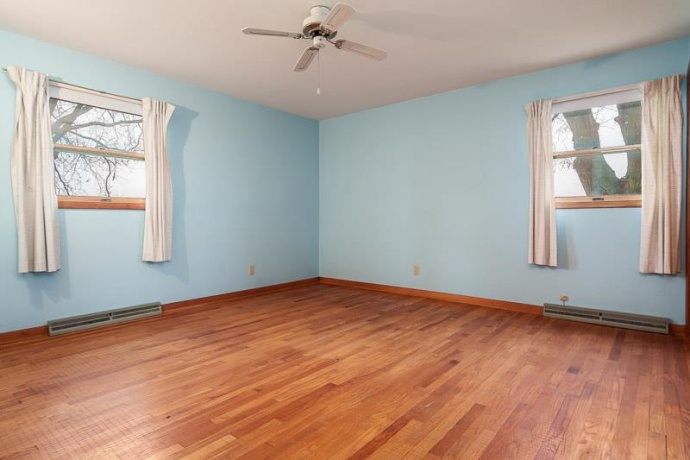 1993 Bolton, FREEPORT, Illinois 61032, 3 Bedrooms Bedrooms, ,1 BathroomBathrooms,House,For Sale,Bolton,202507281