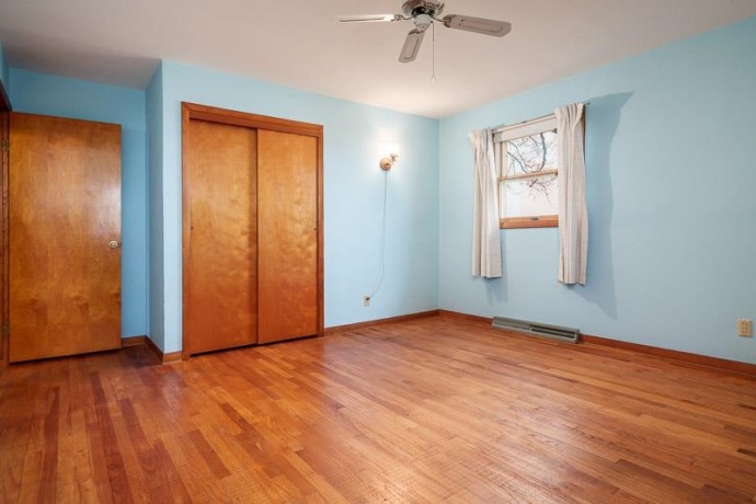 1993 Bolton, FREEPORT, Illinois 61032, 3 Bedrooms Bedrooms, ,1 BathroomBathrooms,House,For Sale,Bolton,202507281