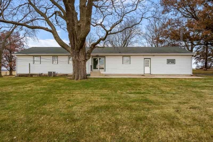 1993 Bolton, FREEPORT, Illinois 61032, 3 Bedrooms Bedrooms, ,1 BathroomBathrooms,House,For Sale,Bolton,202507281
