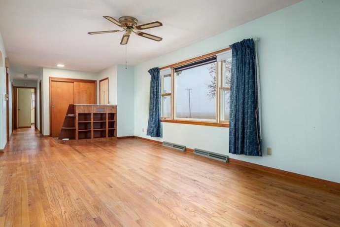 1993 Bolton, FREEPORT, Illinois 61032, 3 Bedrooms Bedrooms, ,1 BathroomBathrooms,House,For Sale,Bolton,202507281