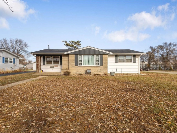 1030 Anna Ave, MACHESNEY PARK, Illinois 61115, 3 Bedrooms Bedrooms, ,2 BathroomsBathrooms,House,For Sale,Anna Ave,202507282