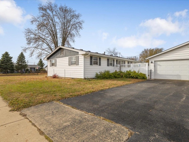1030 Anna Ave, MACHESNEY PARK, Illinois 61115, 3 Bedrooms Bedrooms, ,2 BathroomsBathrooms,House,For Sale,Anna Ave,202507282